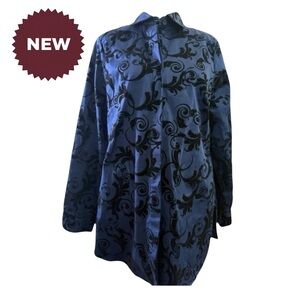 Chicos Long Sleeve Navy Top with Black Velvet Chicos size 0